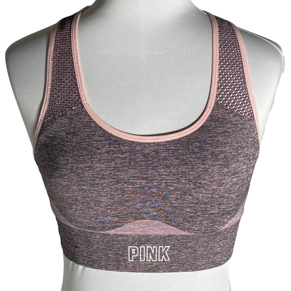Pink by Victoria’s Secret Seamless Lightly Lined Sports Bra Size M - Picture 1 of 11